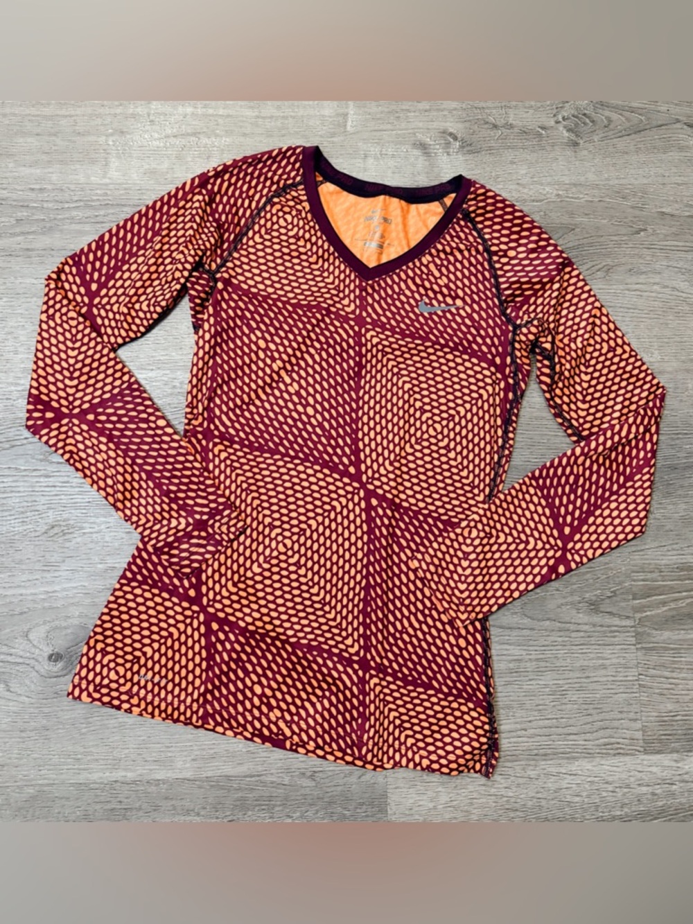 •NIKE PRO• PATTERNED LONG SLEEVE